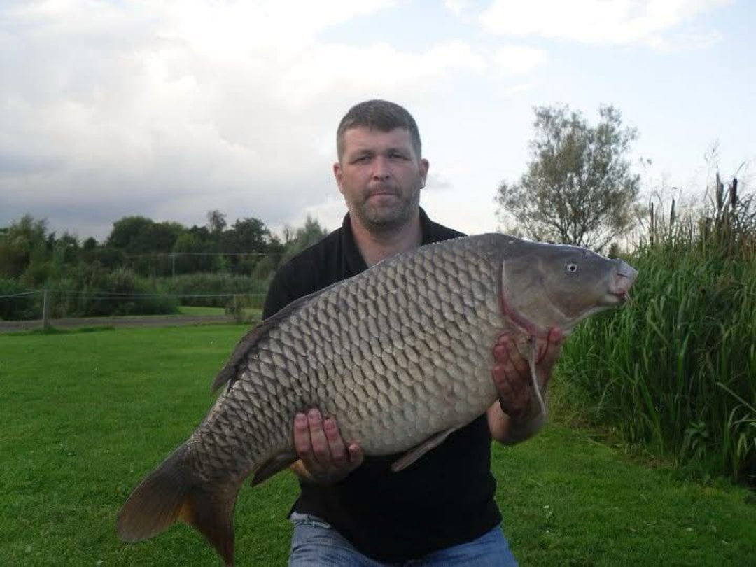 34.11lbs · COMMON Carp · by Graham Hills