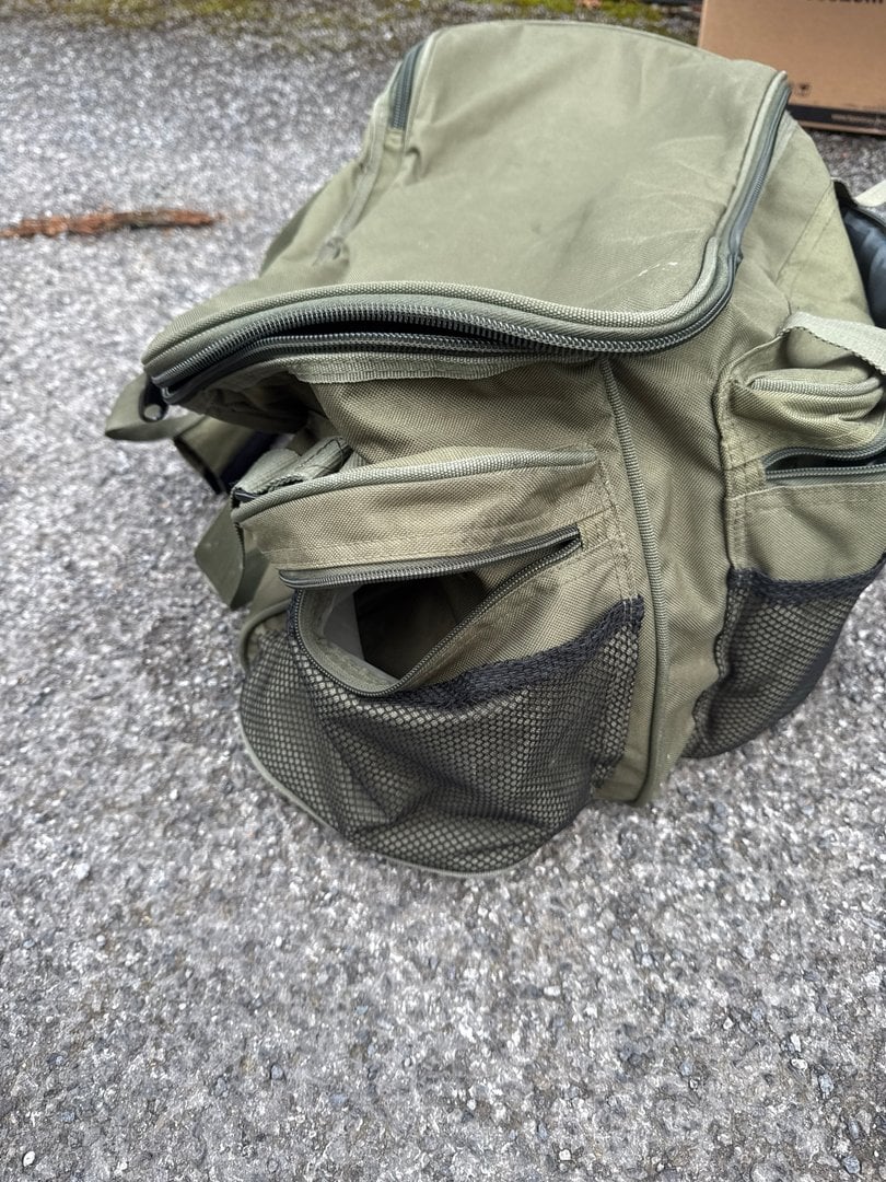 Used carp fishing holdal