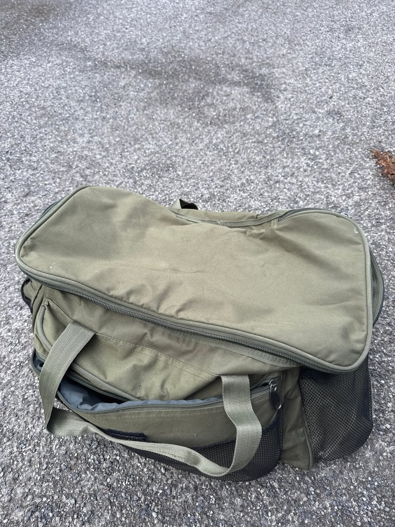 Used carp fishing holdal